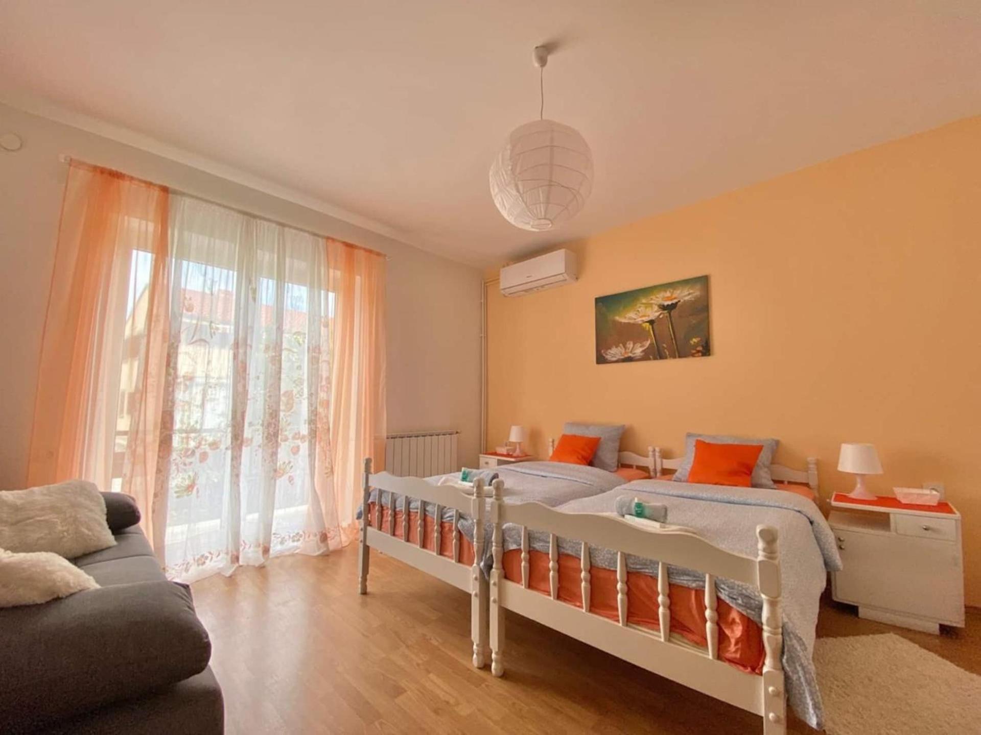 Apartments Xenia Krk Veglia Exterior foto